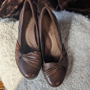 Cobb Hill by New Balance Leather pumps Size 7W